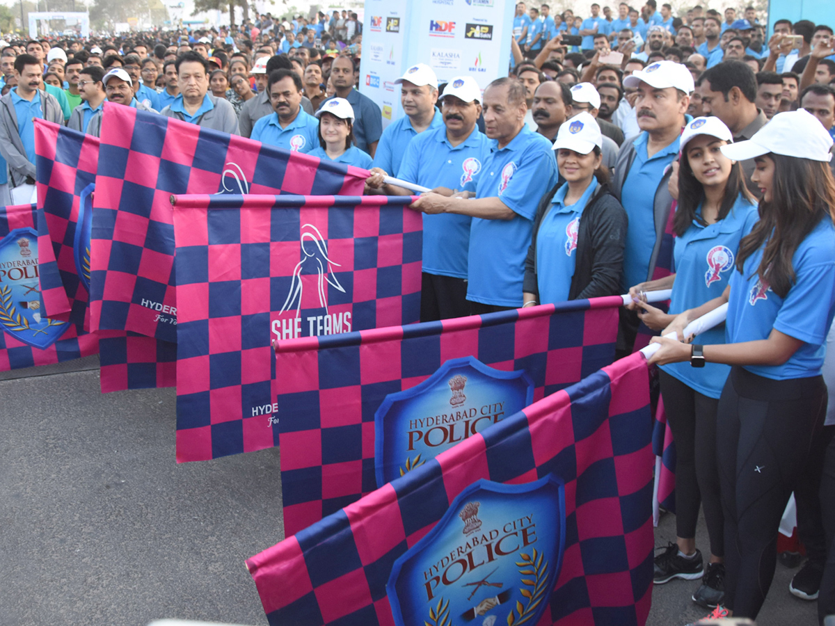 she team organizes 10k run in Hyderabad Photo Gallery - Sakshi1