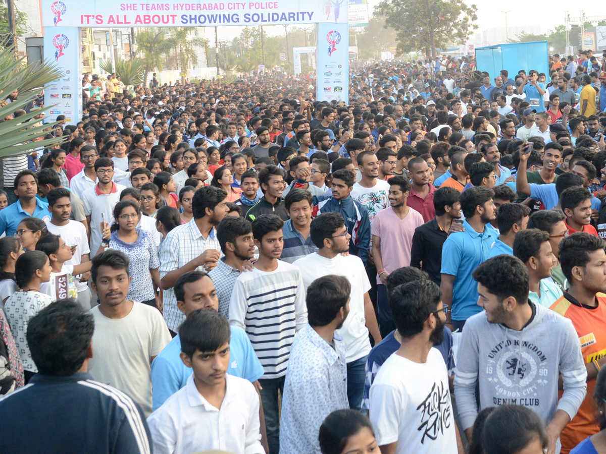 she team organizes 10k run in Hyderabad Photo Gallery - Sakshi9