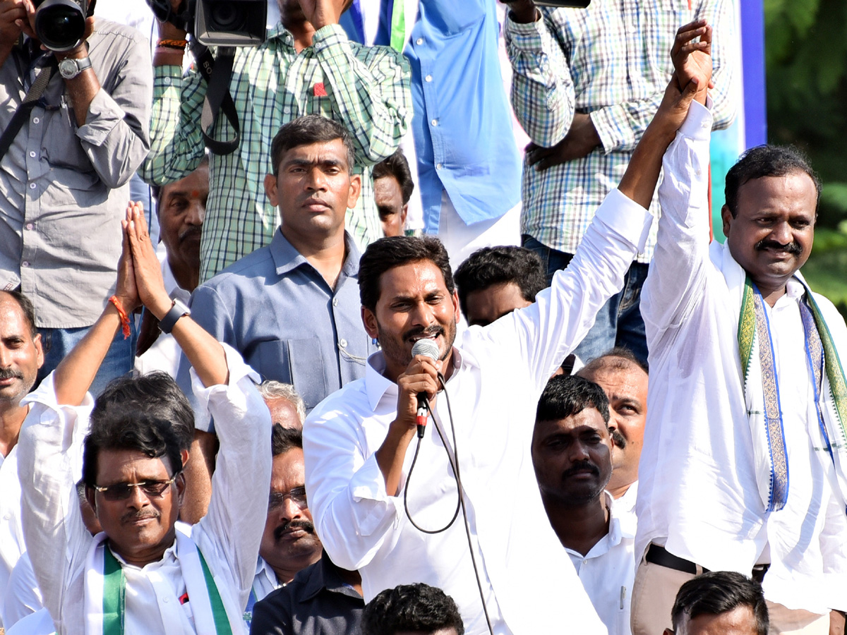 ys jagan election campaign in Krishna district Avanigadda - Sakshi8