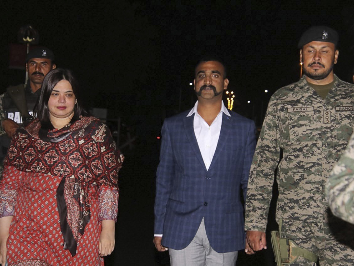 Commander Abhinandan Varthaman Released by Pakistan Photo Gallery - Sakshi2