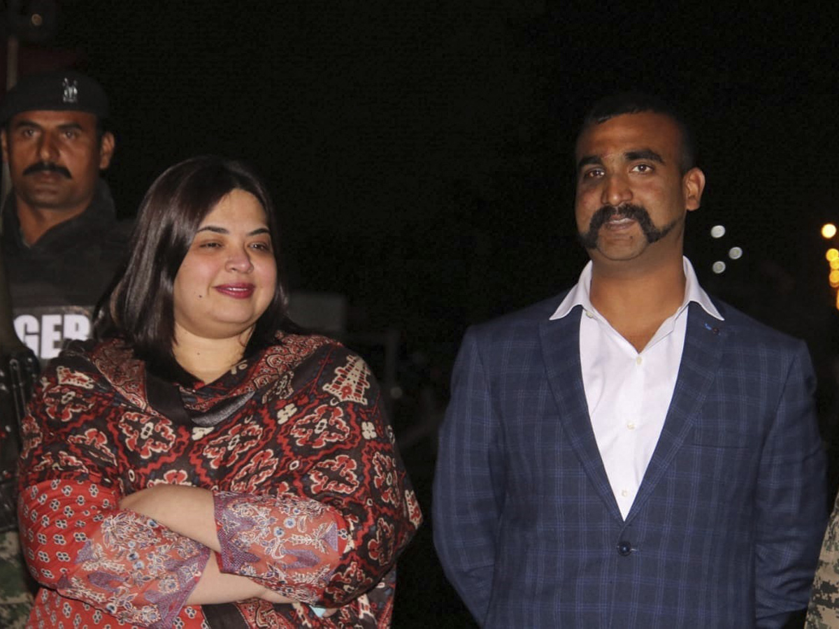 Commander Abhinandan Varthaman Released by Pakistan Photo Gallery - Sakshi4