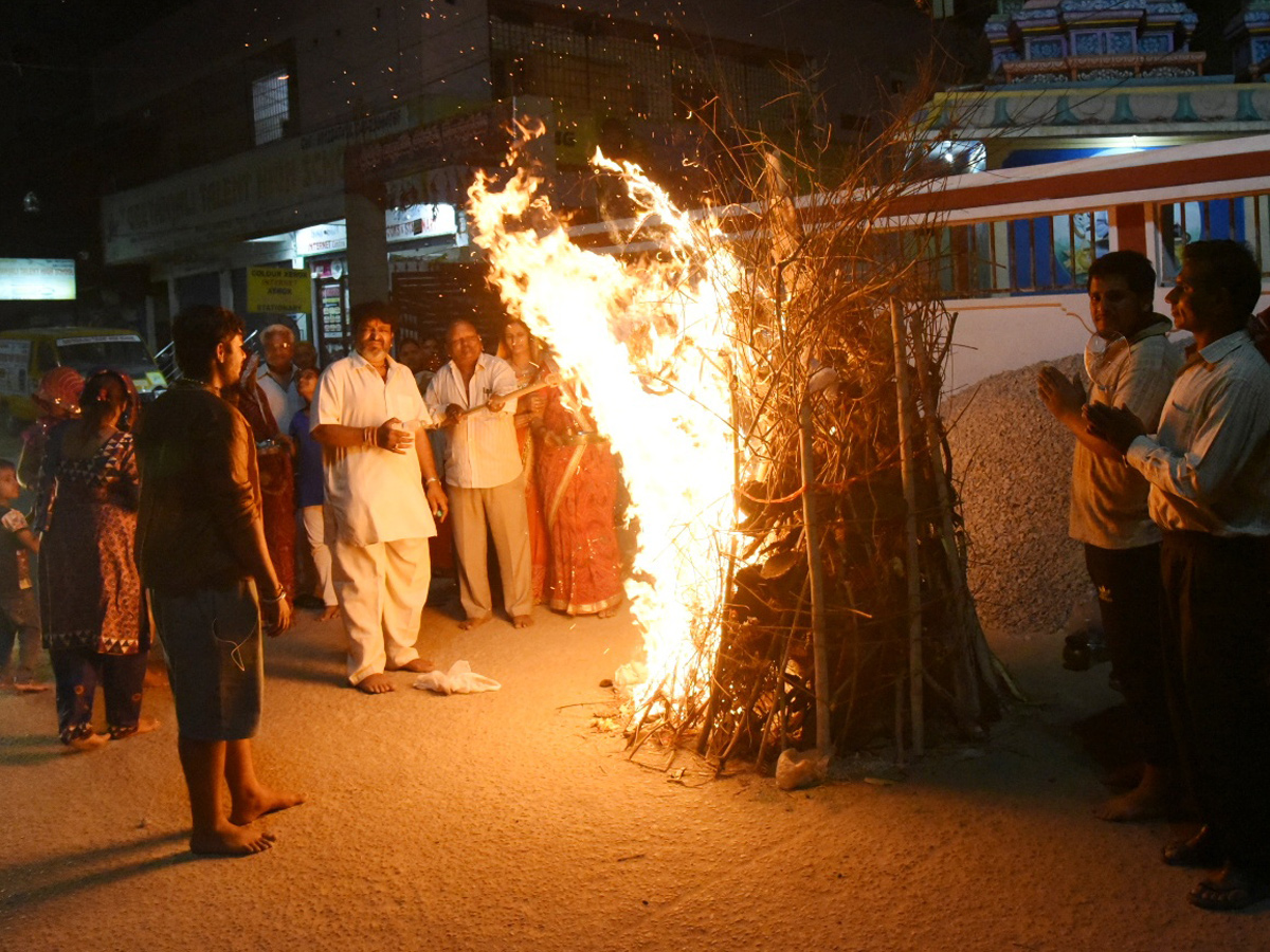 Kamudu dahanam on the occasion of Holi - Sakshi19