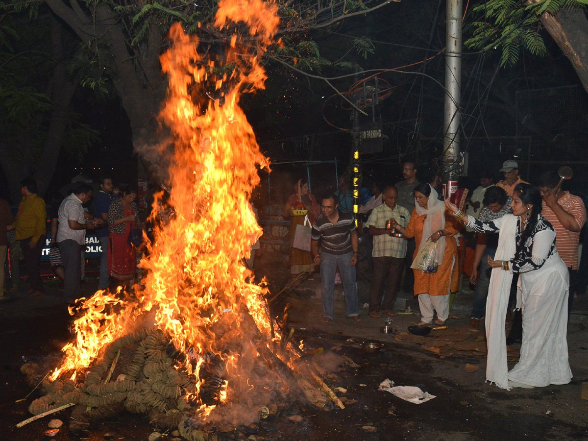 Kamudu dahanam on the occasion of Holi - Sakshi4