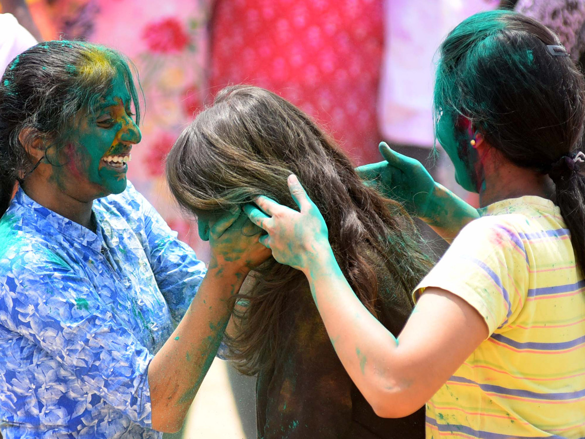 Holi Celebration in Hyderabad Photo Gallery - Sakshi9