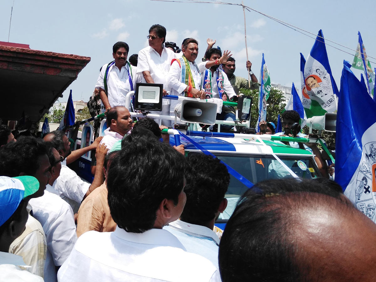 YSRCP Candidates Nominations Photo Gallery - Sakshi11