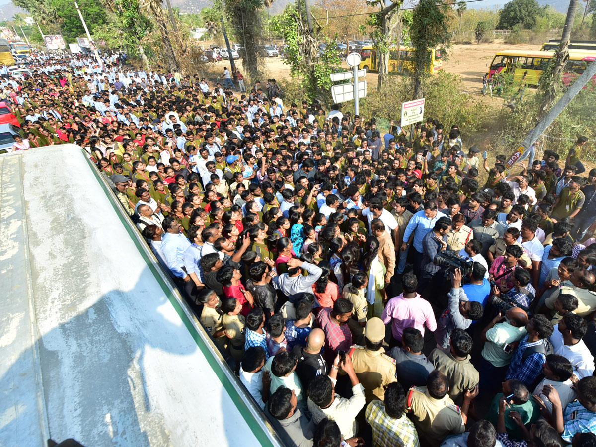 Mohan Babu Dharna Against Naidu in Tirupati  Photo Gallery - Sakshi4