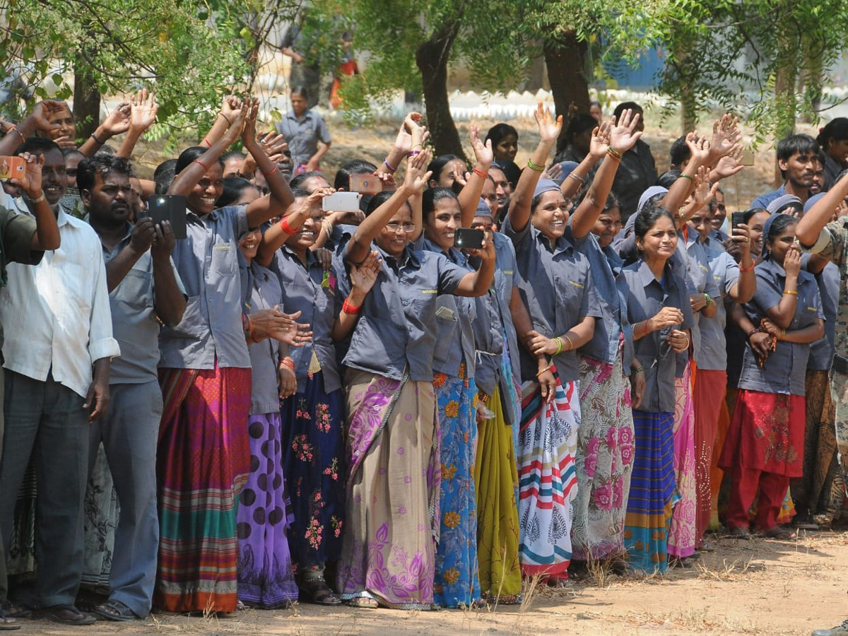 YS jagan Nominations In Pulivendula Photo Gallery - Sakshi15