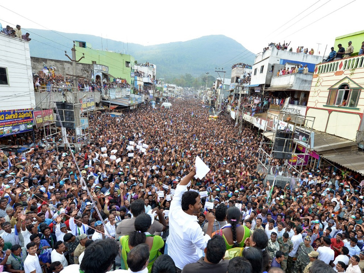 YS Jagan Election Meeting at Paderu Photo Gallery - Sakshi9