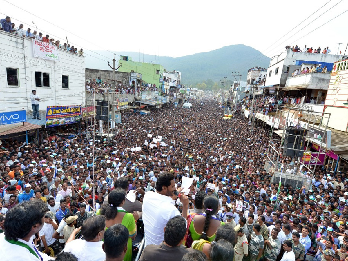 YS Jagan Election Meeting at Paderu Photo Gallery - Sakshi4