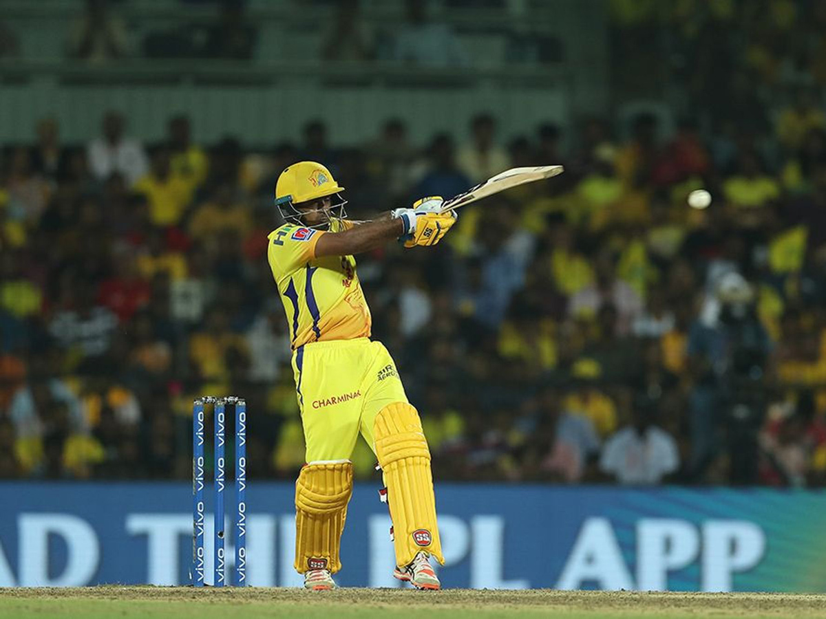 Chennai Super Kings beat Royal Challengers Bangalore by 7 wickets PHoto Gallery - Sakshi18