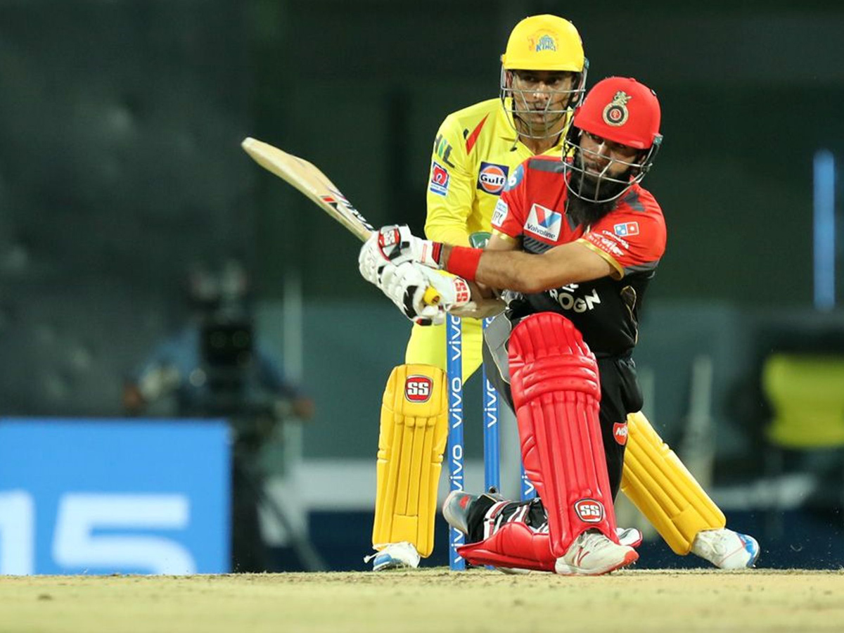 Chennai Super Kings beat Royal Challengers Bangalore by 7 wickets PHoto Gallery - Sakshi3