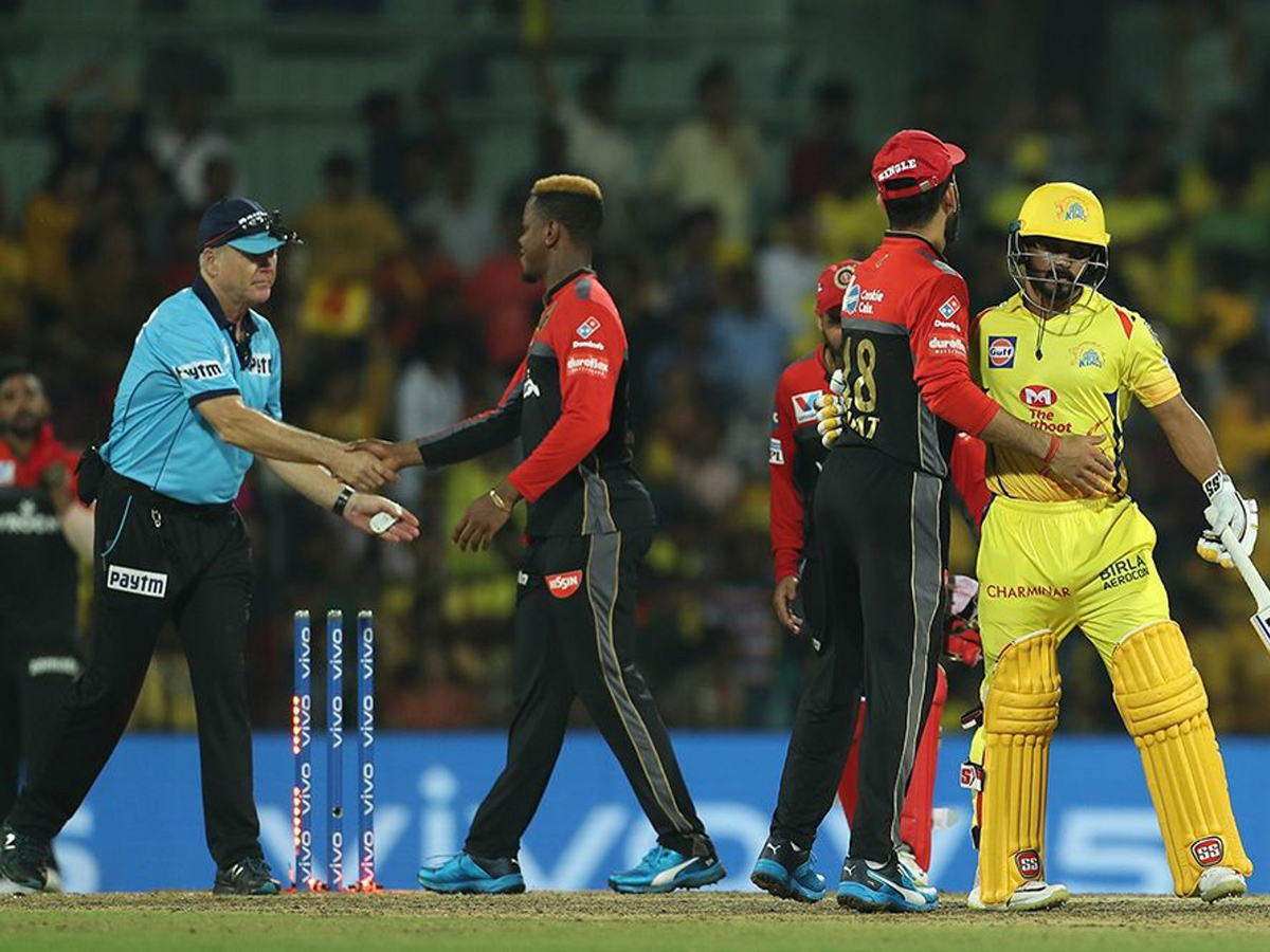 Chennai Super Kings beat Royal Challengers Bangalore by 7 wickets PHoto Gallery - Sakshi21