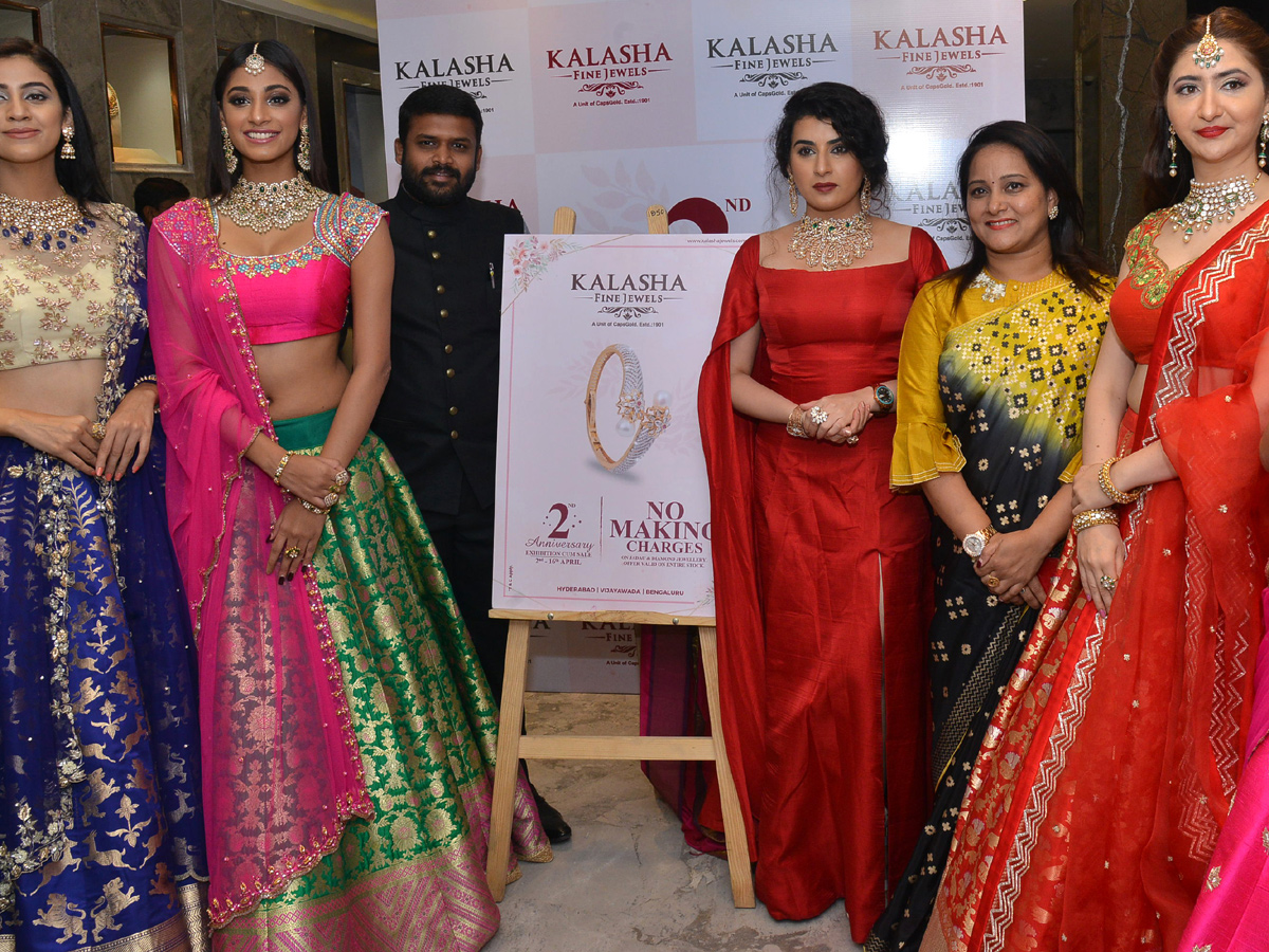 Kalasha Fine Jewels 2nd Anniversary Curtain Raiser Jewellery Fashion Show - Sakshi16