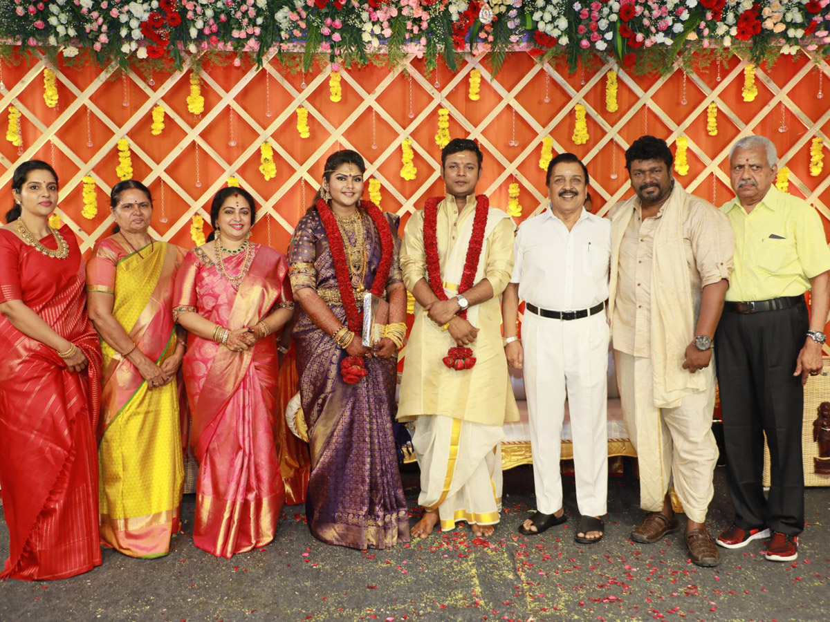 Parthiban Seetha Elder Daughter Abhinaya Wedding Photo Gallery - Sakshi10