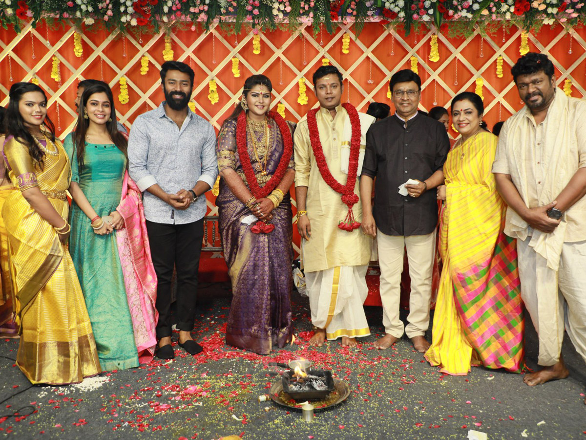 Parthiban Seetha Elder Daughter Abhinaya Wedding Photo Gallery - Sakshi6