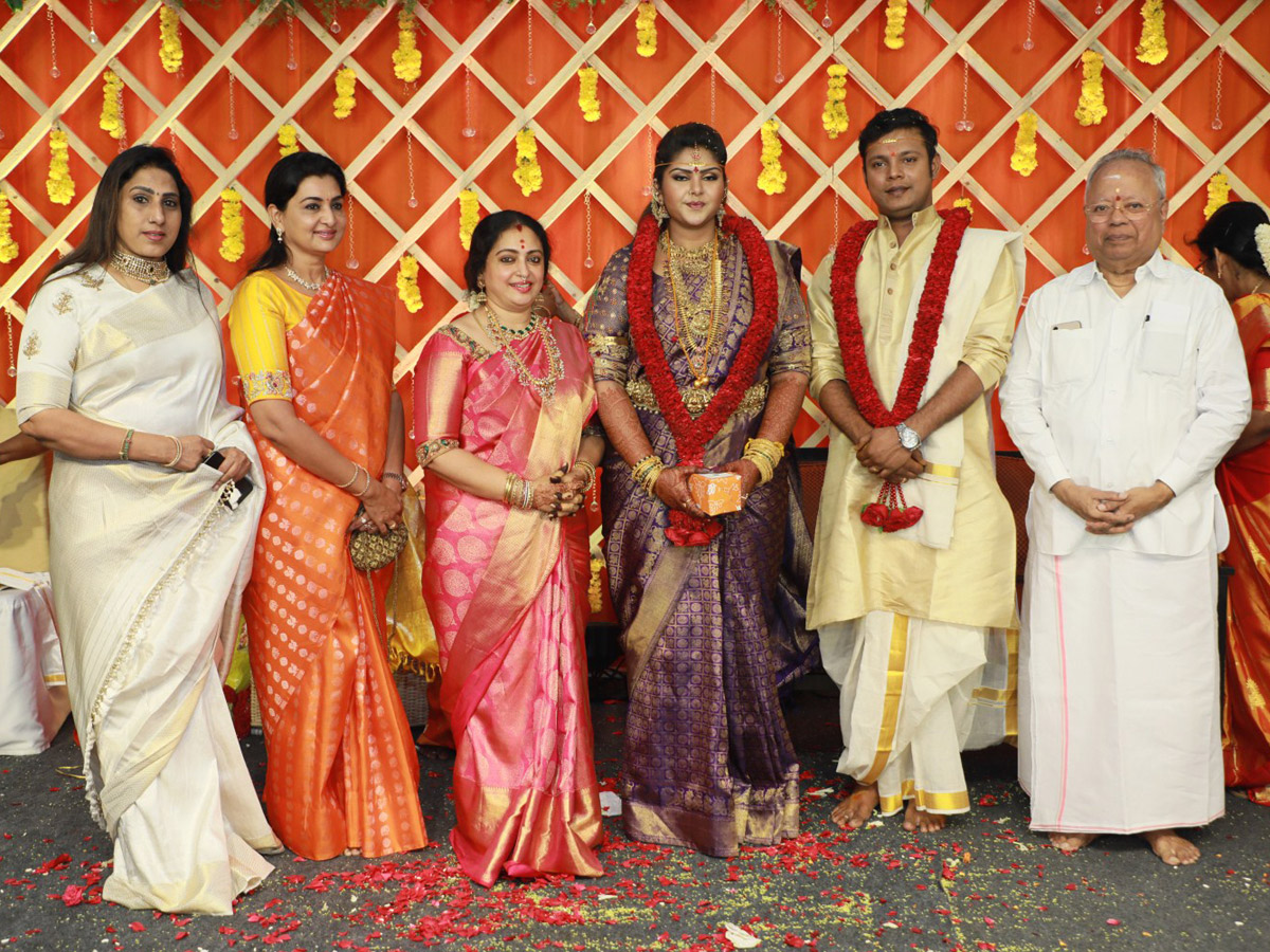 Parthiban Seetha Elder Daughter Abhinaya Wedding Photo Gallery - Sakshi7