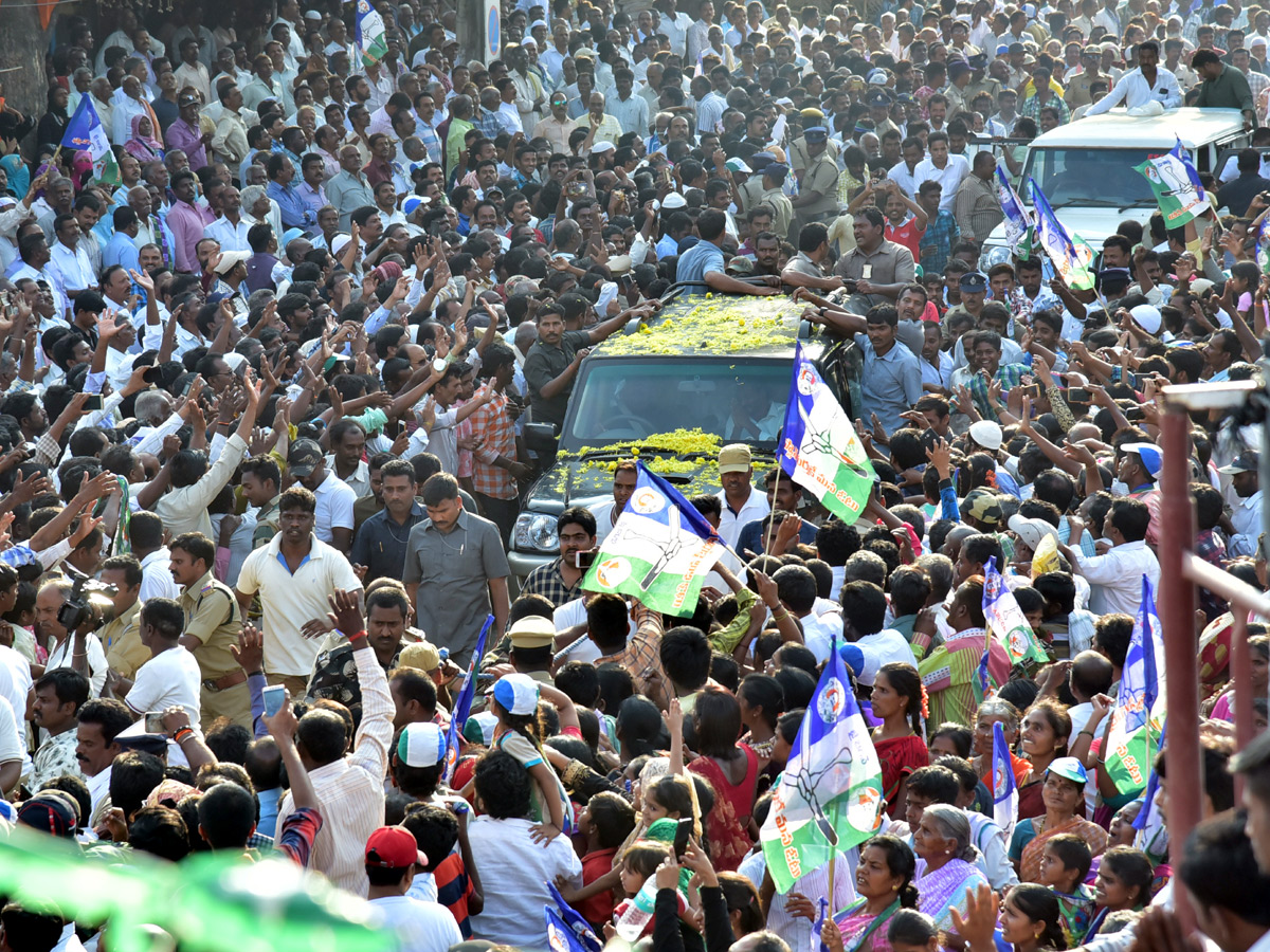 YS Jagan Public Meet From Madanapalle Photo Gallery - Sakshi9