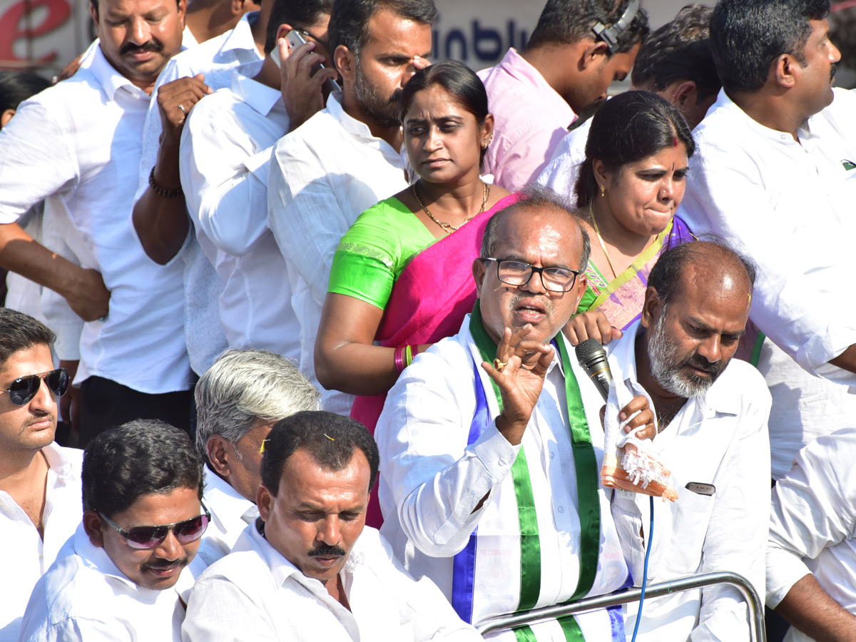 YS Jagan Public Meet From Madanapalle Photo Gallery - Sakshi13