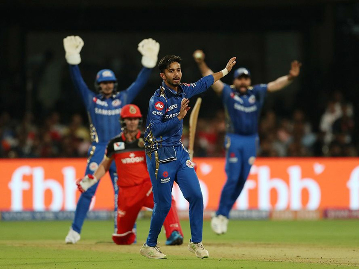 Mumbai Indians Vs Royal Challengers Bangalore Match Photo Gallery  - Sakshi16