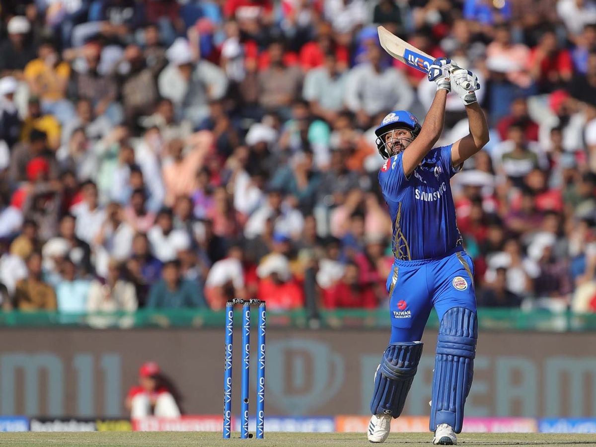 Rahul, Mayank lead Kings XI Punjab to eight-wicket win over  mumbai indians Photo Gallery - Sakshi9
