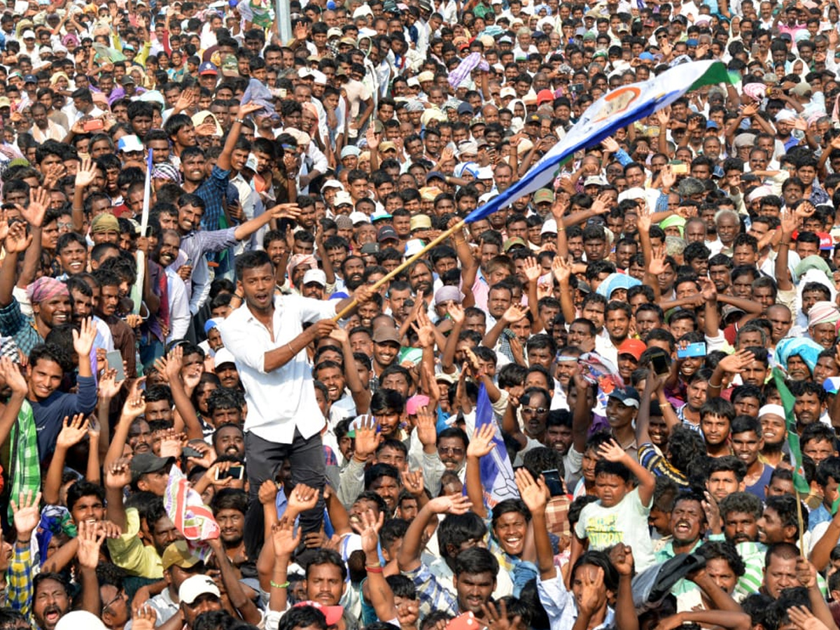 YS Jagan Mohan Reddy meeting At Giddalur Photo Gallery - Sakshi8