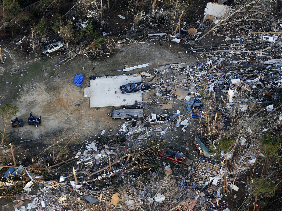 Alabama Tornadoes in Lee County Photo Gallery - Sakshi13