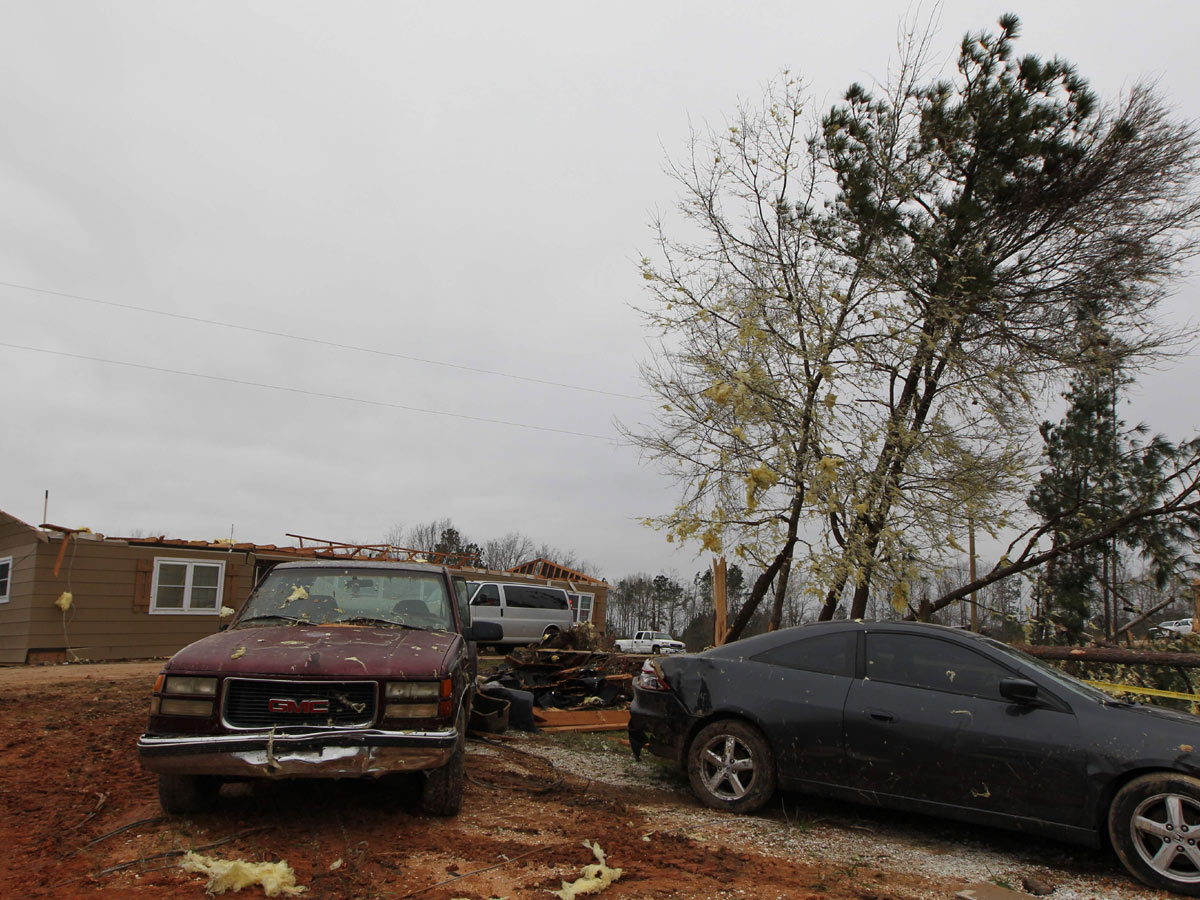 Alabama Tornadoes in Lee County Photo Gallery - Sakshi21