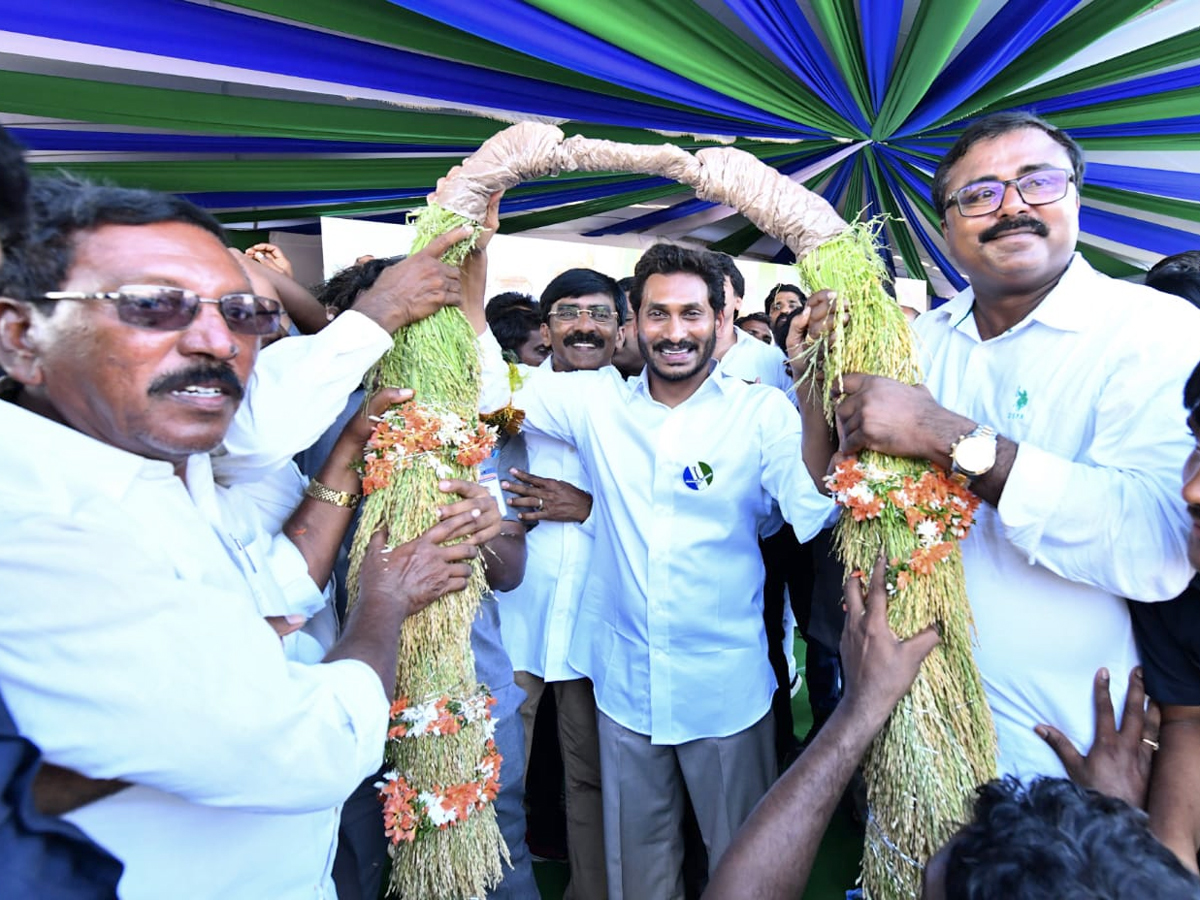  YS Jagan Samara Shankaravam In Nellore Photo Gallery - Sakshi14