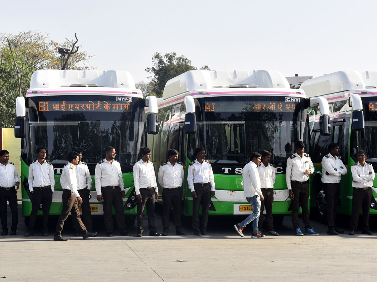 TSRTC Electric Buses Photo Gallery - Sakshi5