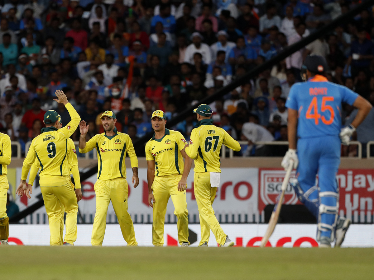 india lost 32 runs against australia Photo Gallery - Sakshi15