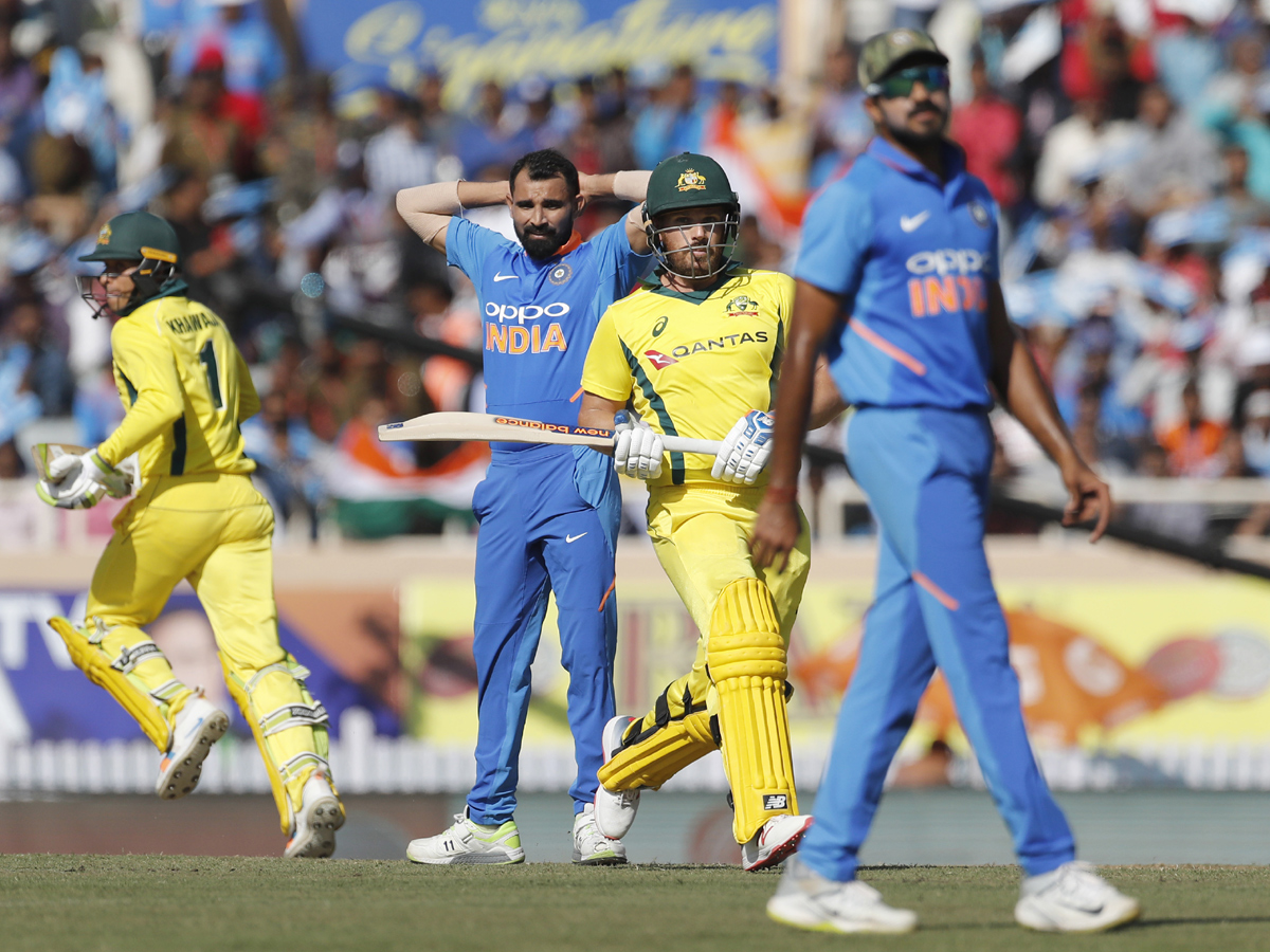 india lost 32 runs against australia Photo Gallery - Sakshi19