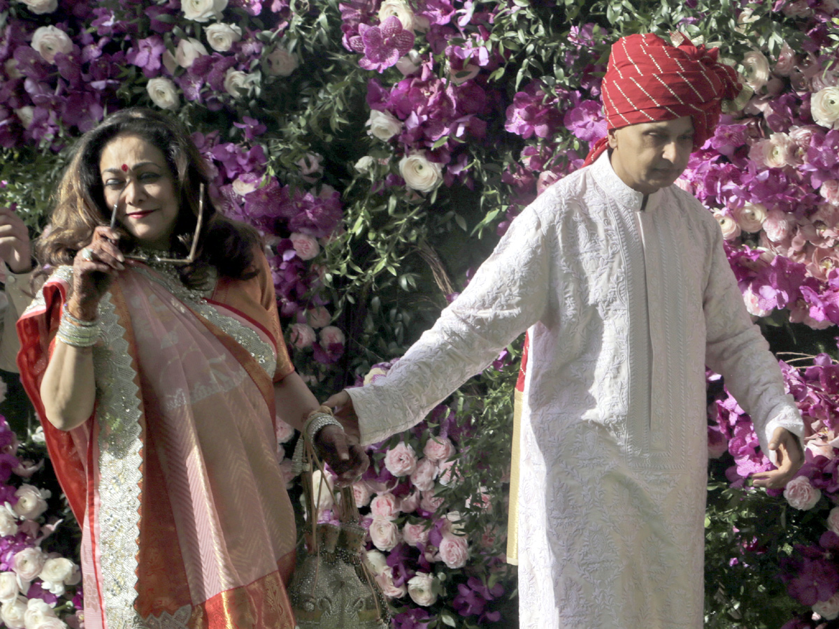   Akash Ambani Shloka Mehta wedding Photo Gallery - Sakshi6