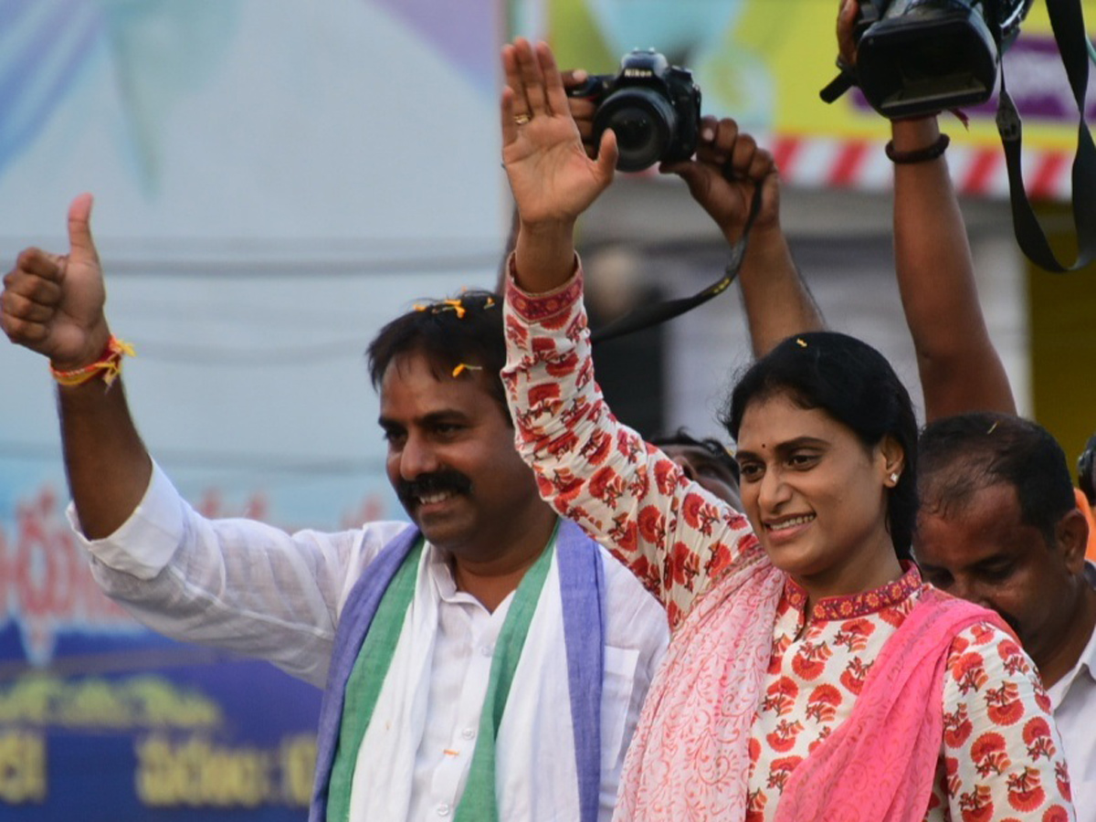 YS Sharmila Speech In Tenali Public Meeting Photo Gallery - Sakshi9