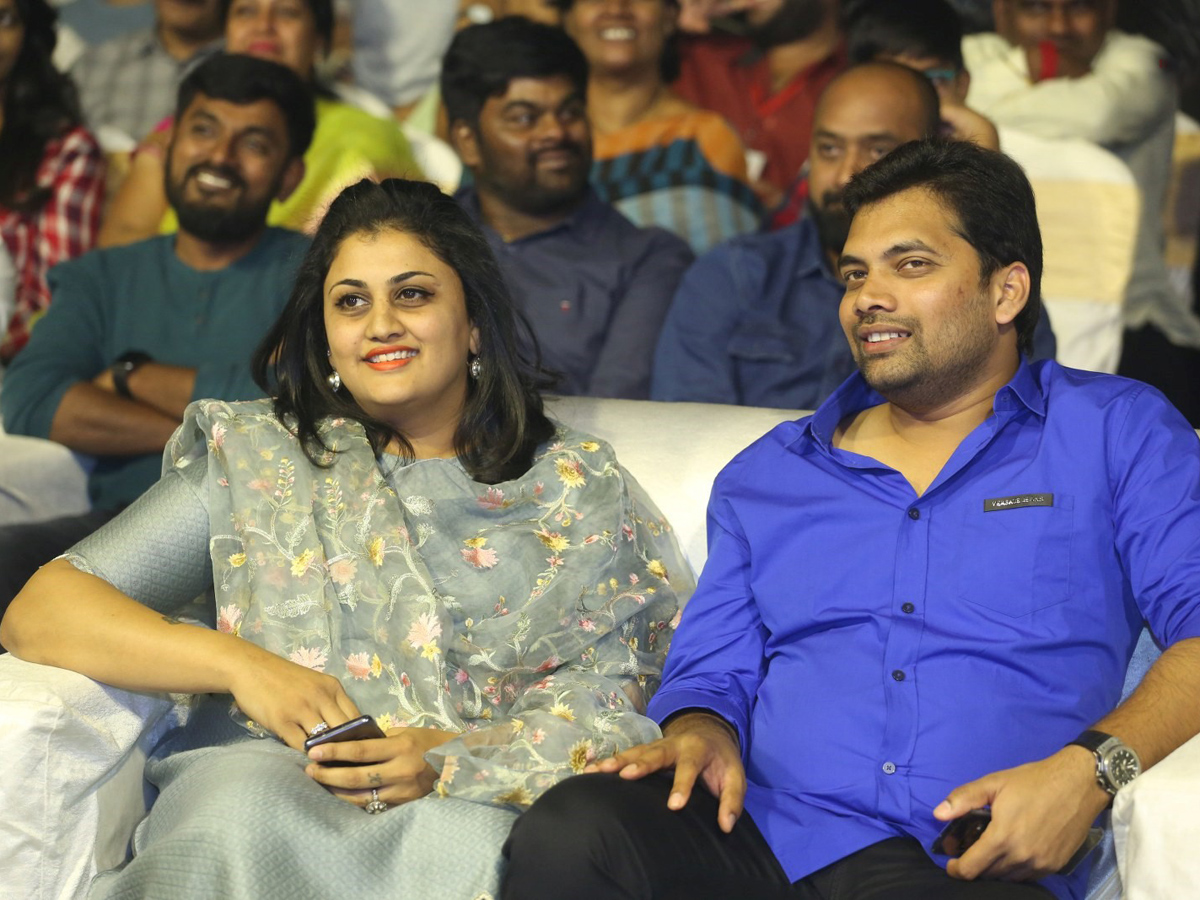 majili prerelease event Photo Gallery - Sakshi16