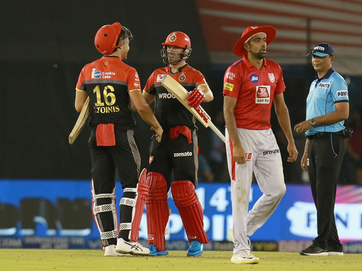 Royal Challengers Bangalore beat Kings XI Punjab for first win of the season - Sakshi16