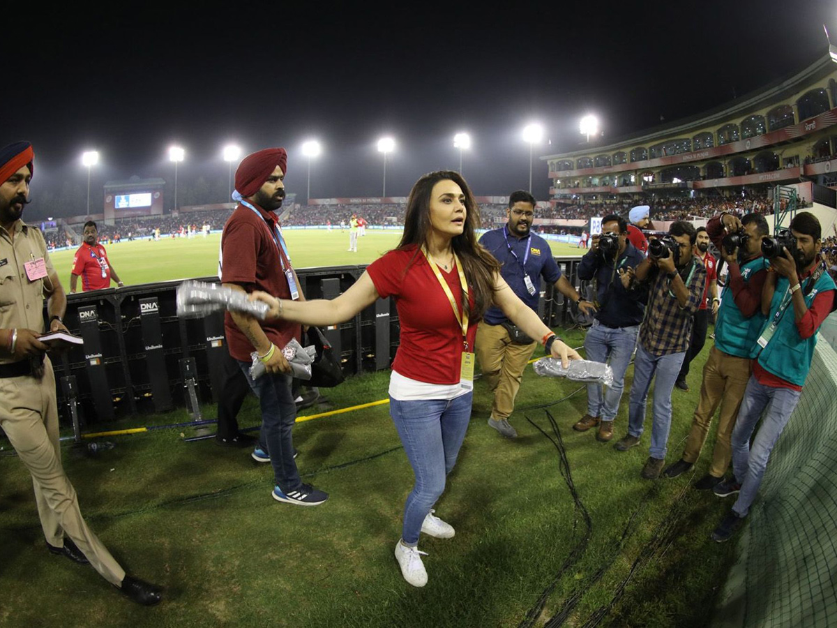 Kings XI Punjab Vs Rajasthan Royals IPL Match Photo Gallery - Sakshi11