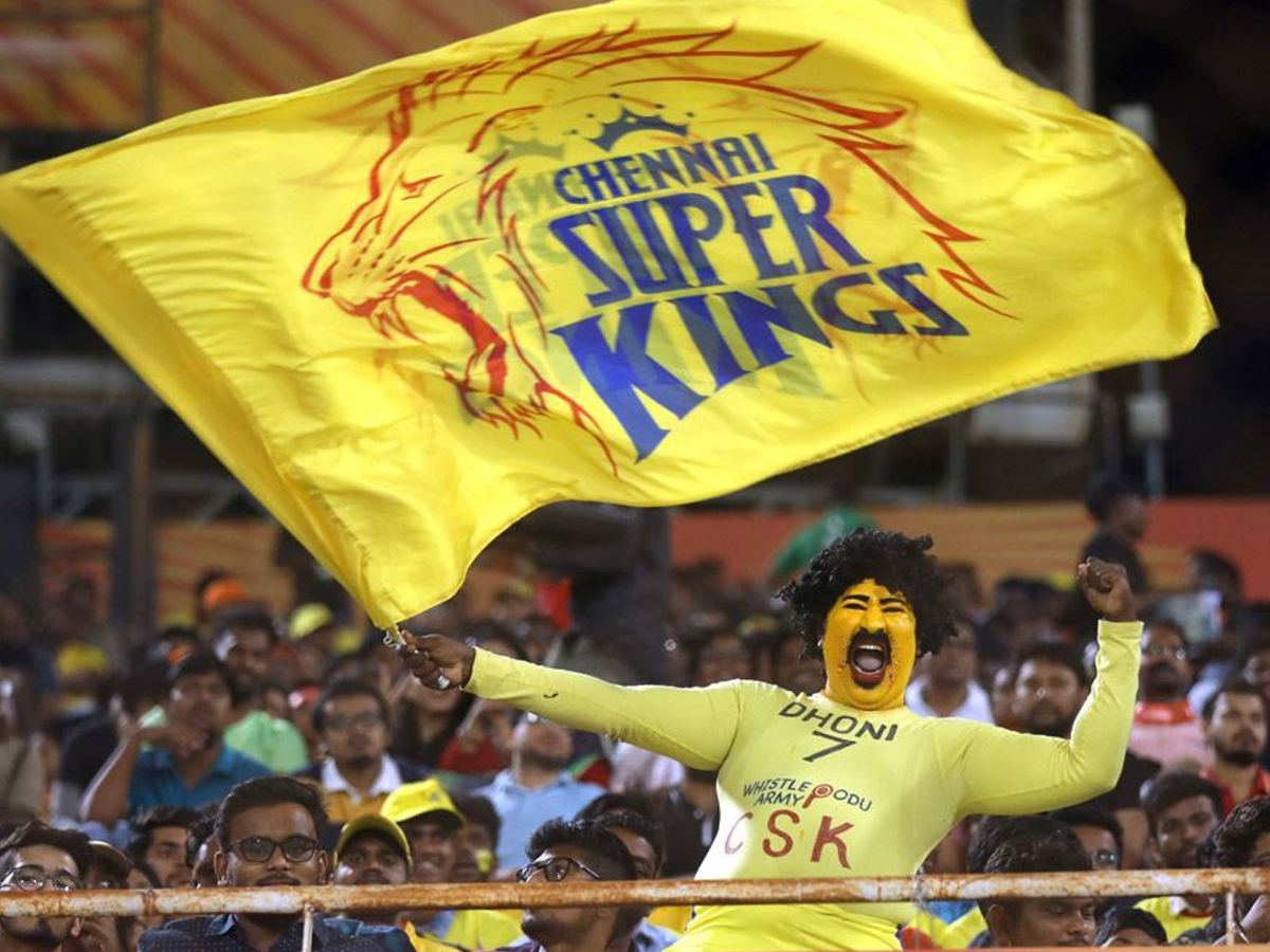 Sunrisers Hyderabad beat Chennai Super Kings by 6 Wickets Photo Gallery - Sakshi13