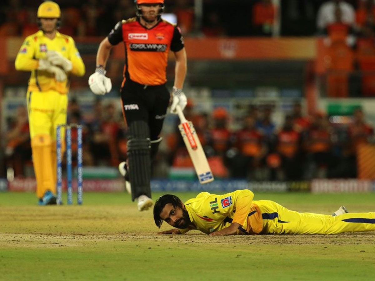 Sunrisers Hyderabad beat Chennai Super Kings by 6 Wickets Photo Gallery - Sakshi19