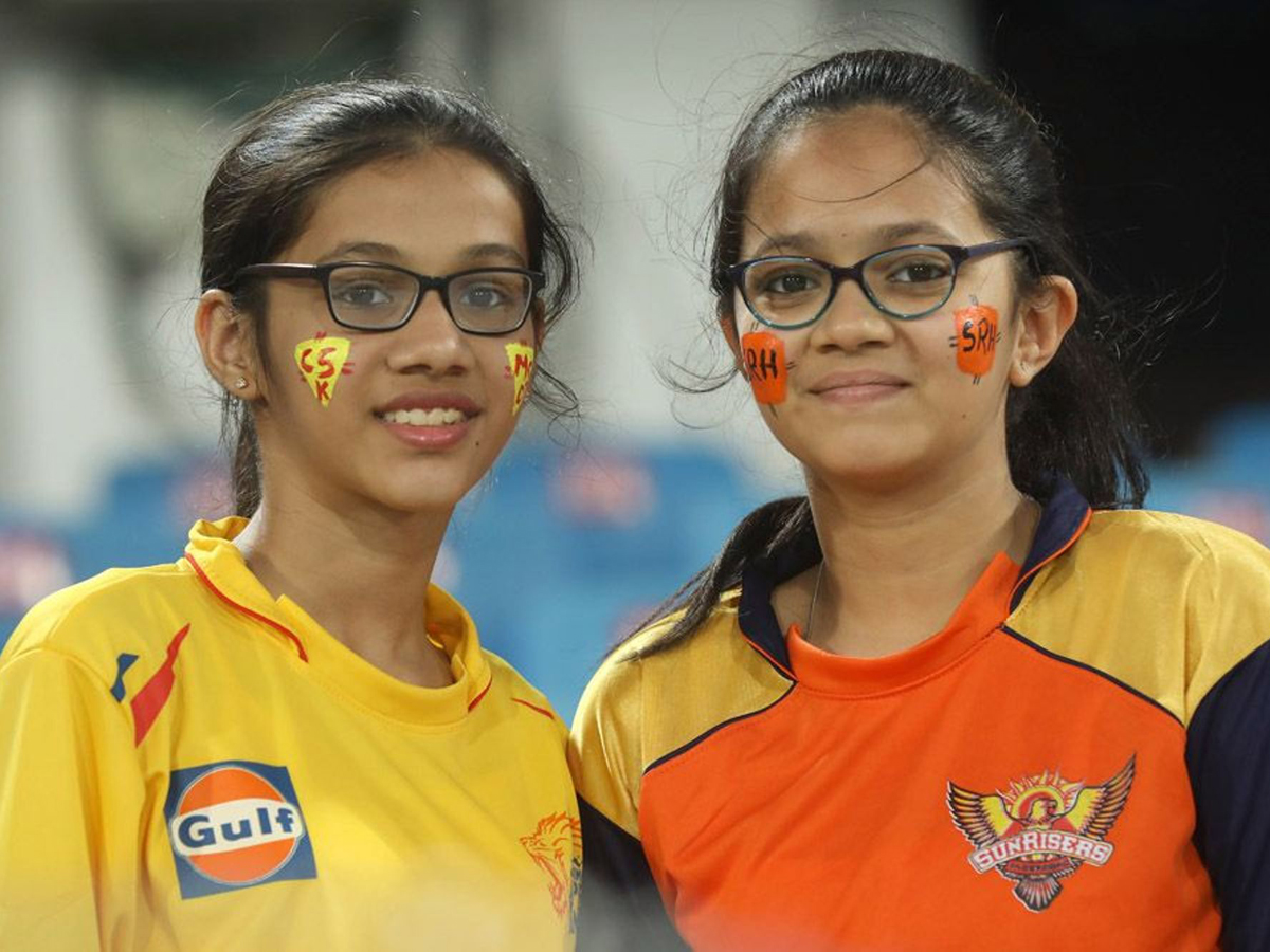 Sunrisers Hyderabad beat Chennai Super Kings by 6 Wickets Photo Gallery - Sakshi3