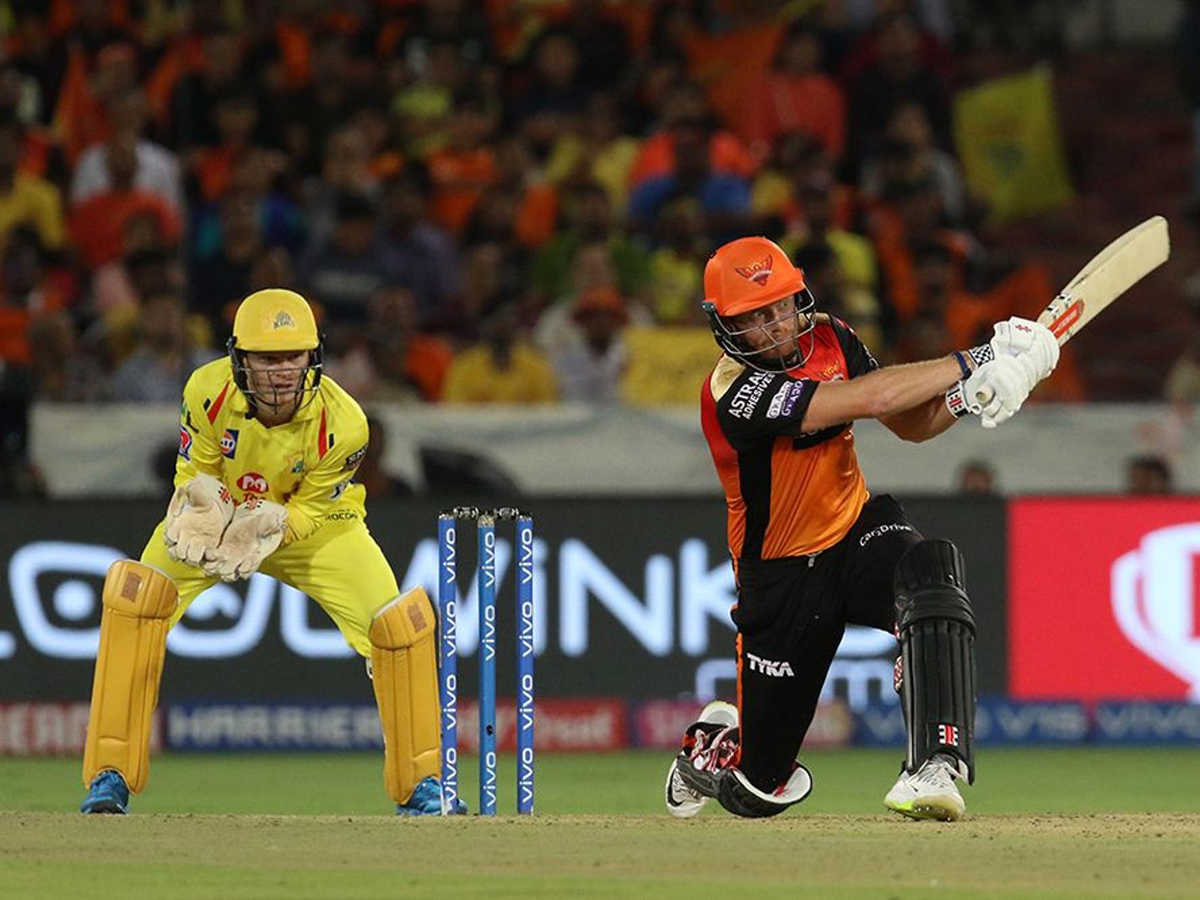 Sunrisers Hyderabad beat Chennai Super Kings by 6 Wickets Photo Gallery - Sakshi22