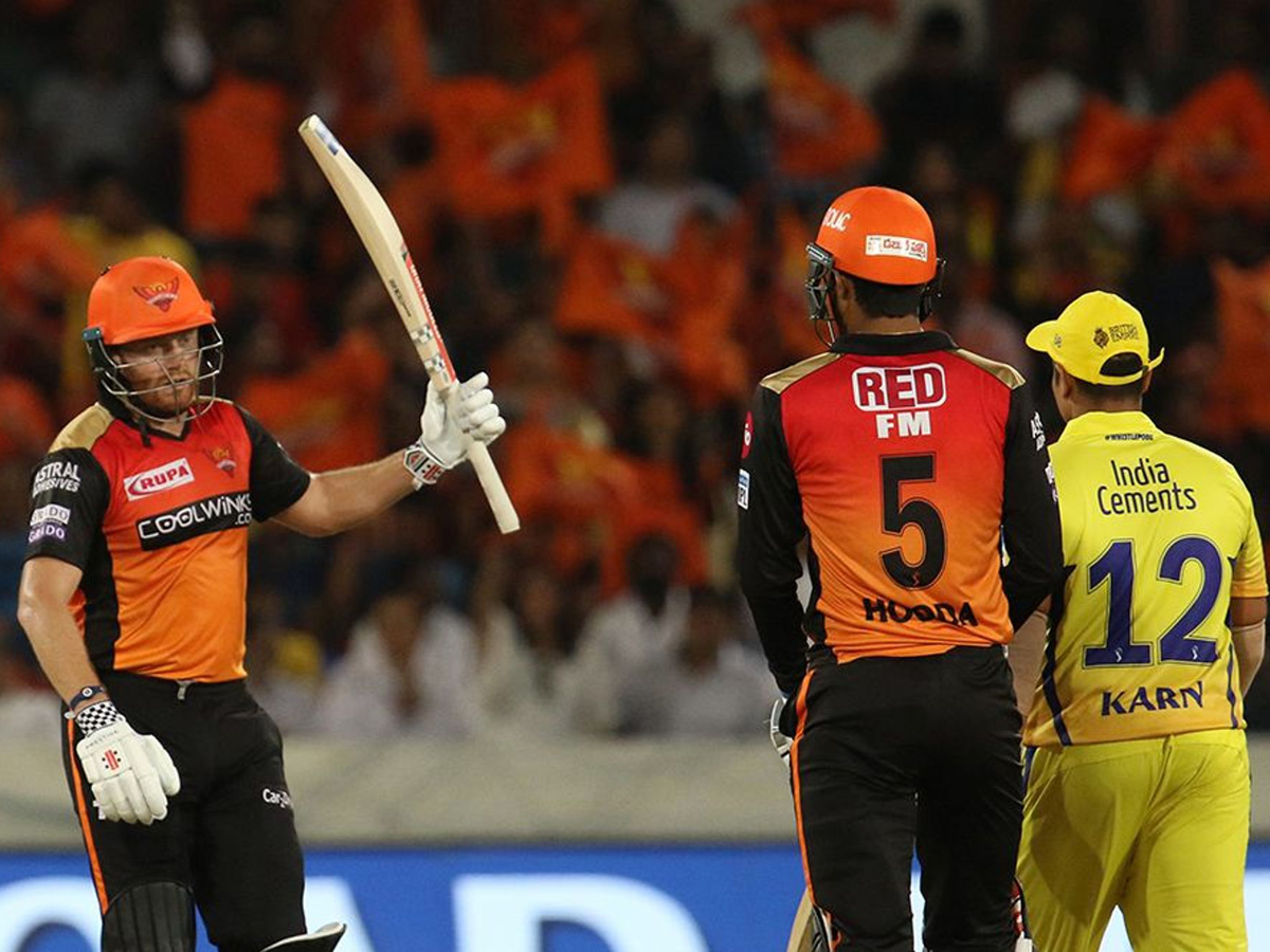 Sunrisers Hyderabad beat Chennai Super Kings by 6 Wickets Photo Gallery - Sakshi1