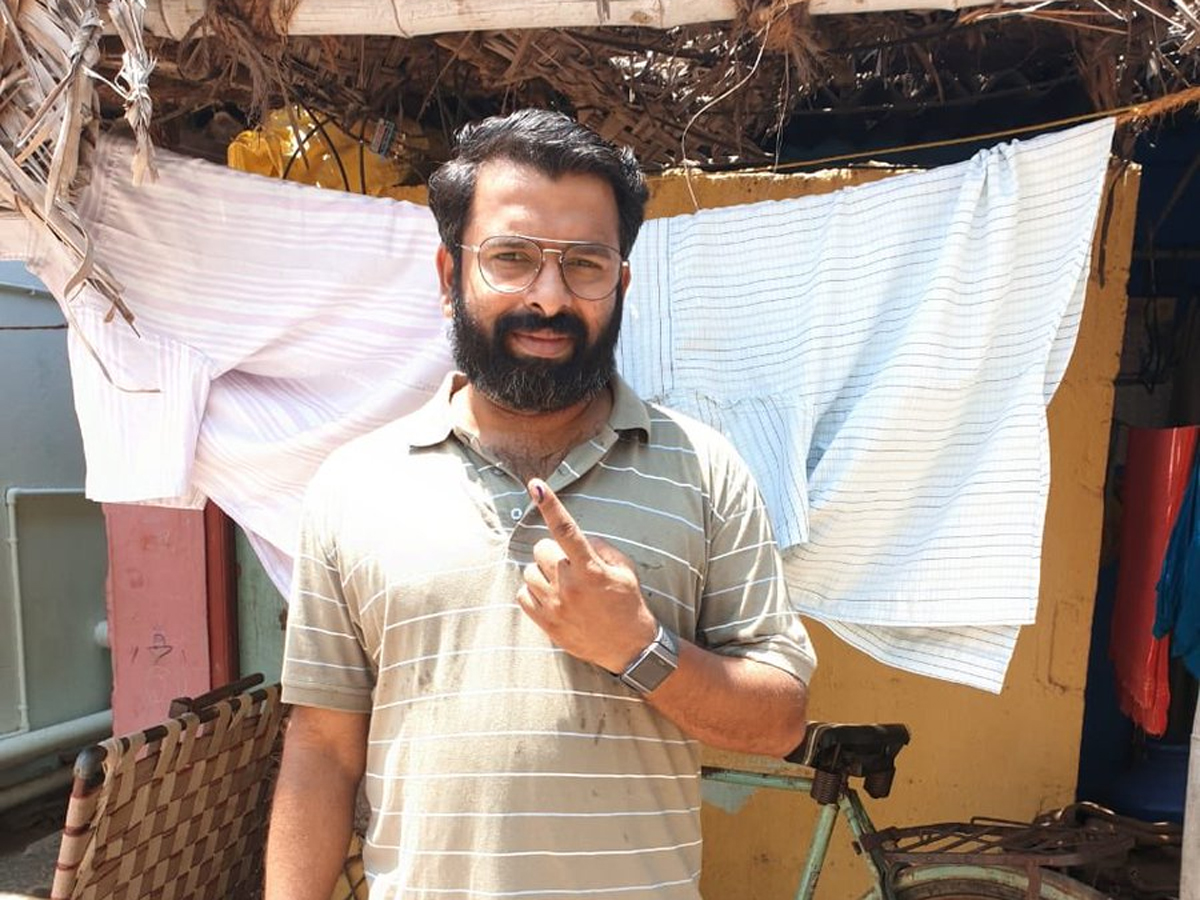  Tamil Movie Stars Cast Vote in Tamil Nadu Election Photo Gallery - Sakshi9