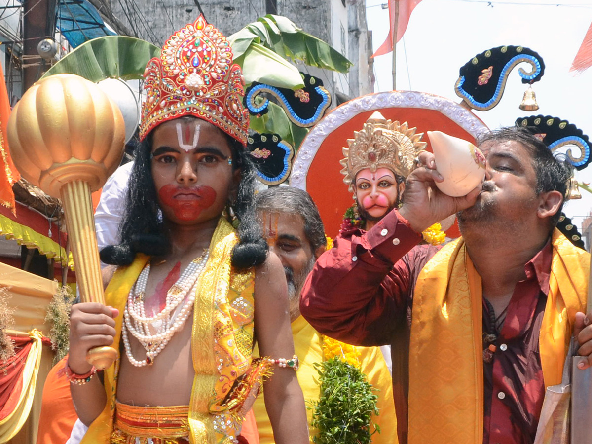 hanuman shobha yatra in hyderabad Photo Gallery - Sakshi16