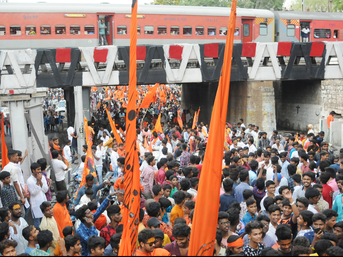 hanuman shobha yatra in hyderabad Photo Gallery - Sakshi5