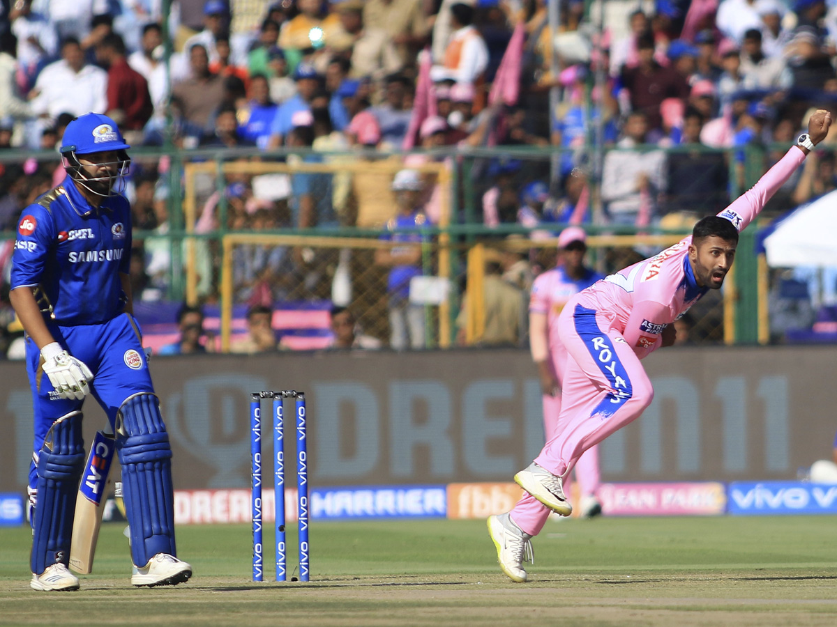 Rajasthan Royals and Mumbai Indians ipl Match photo Gallery - Sakshi14