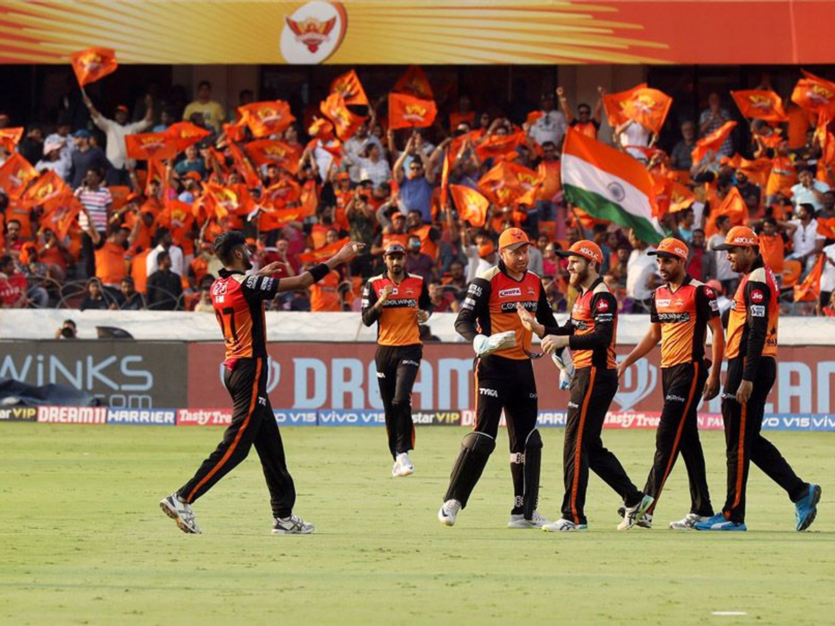  sunrisers win by 9 wickets photo Gallery - Sakshi14