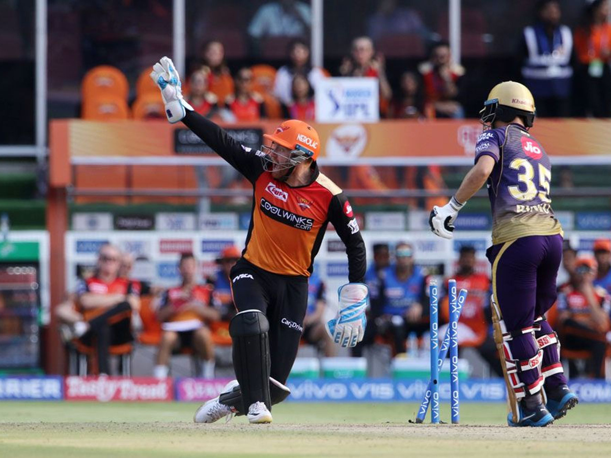  sunrisers win by 9 wickets photo Gallery - Sakshi4