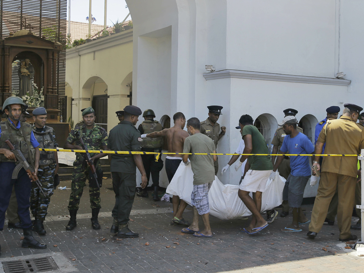 Blasts In Sri Lanka On Easter Sunday Photo Gallery - Sakshi11