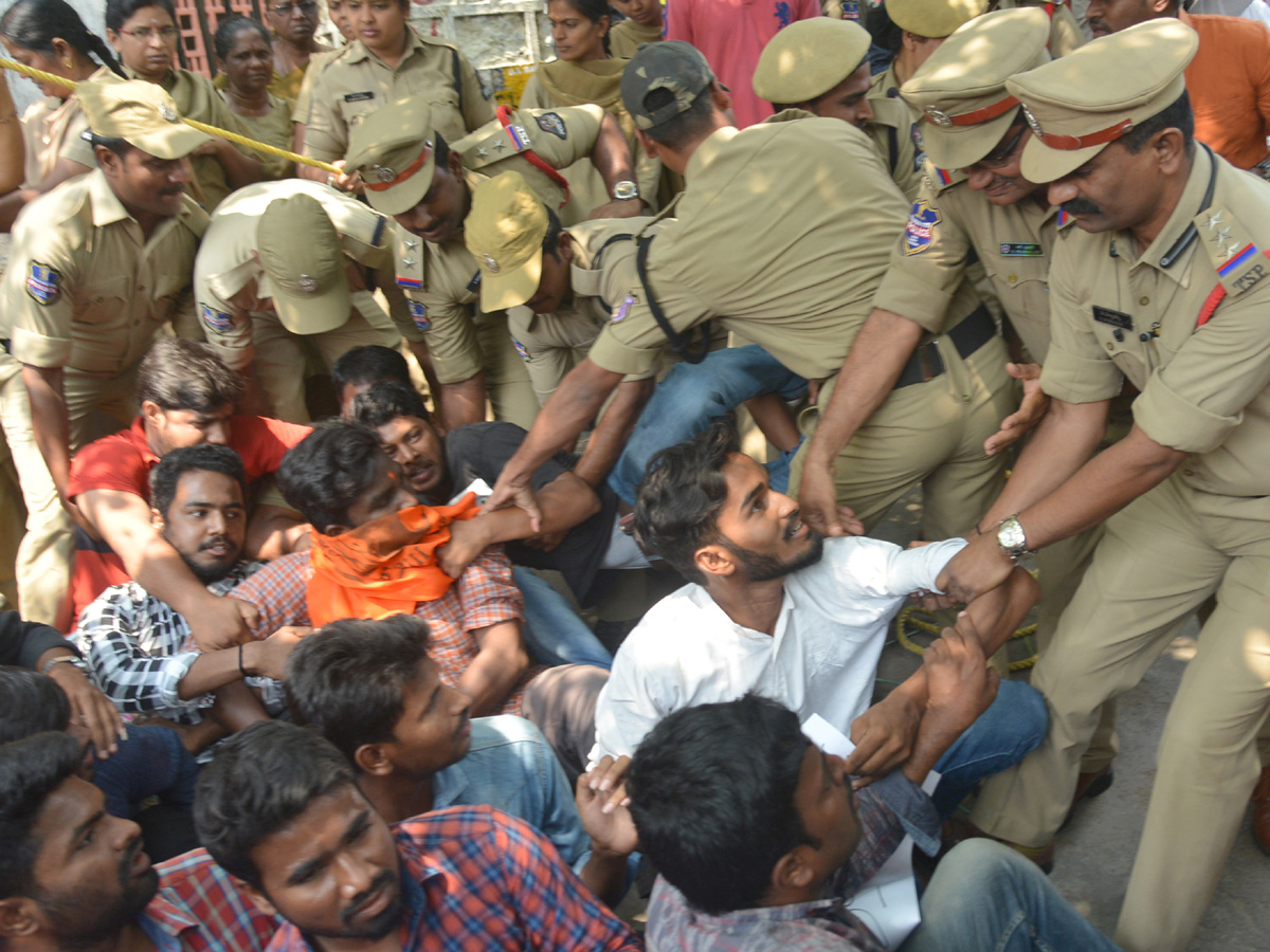 Students Protest At Nampally Inter Board Office PHoto Gallery - Sakshi19