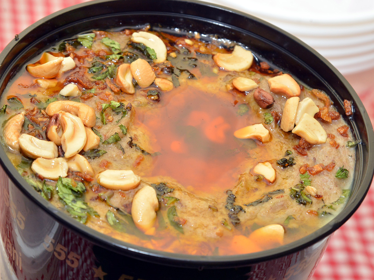 Haleem Recipe in hyderabad Photo Gallery - Sakshi2